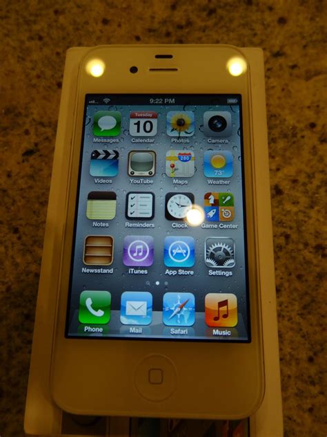 iPhone 4s-16GB International Unlock White | ClickBD