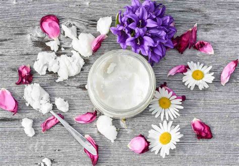 7 Natural Moisturizer Ingredients That Are In Your Home Right Now