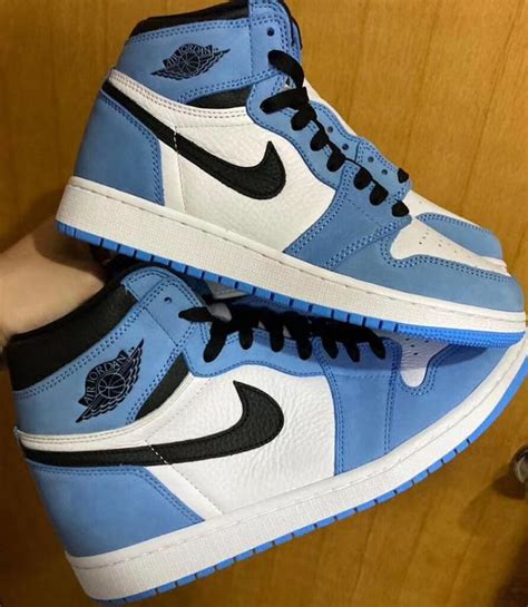 New Look At The Air Jordan 1 Retro High OG "University Blue" | Sneaker Buzz