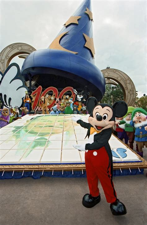 Vintage Walt Disney World: One Big Birthday Cake for Walt | Disney ...