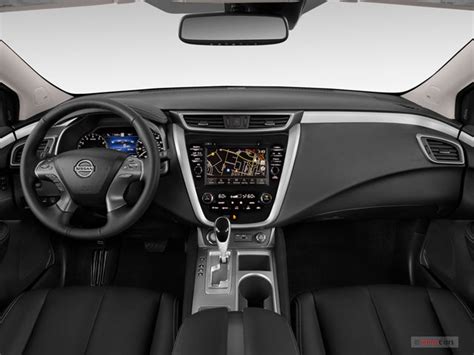 2019 Nissan Murano Pictures: Dashboard | U.S. News & World Report