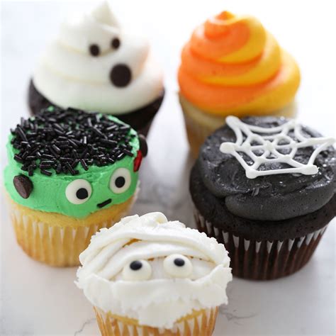 How to Make Halloween Cupcakes with 5 easy and fun decorating ideas ...