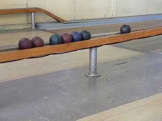 In the Life of Jamie...: Candlepin bowling in Maine