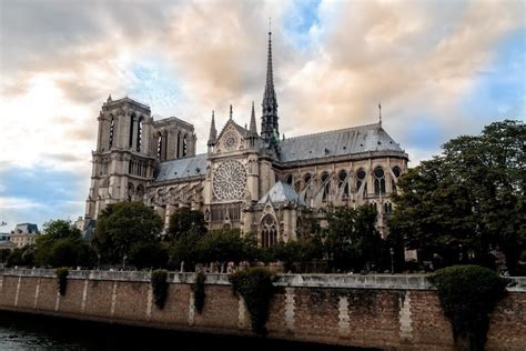 Histoire et architecture de la cathédrale Notre-Dame de Paris - Revivre ...