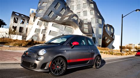 The Fiat 500C Abarth Is a Modern Classic That's Really Fun to Drive