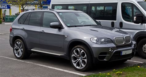 File:BMW X5 (E70, Facelift) – Frontansicht, 1. Mai 2012, Wülfrath.jpg ...