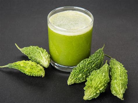 Bitter melon Juice's 7 Health Benefits - SakaSaka.net