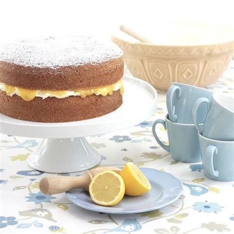 LEMON CURD SPONGE CAKE