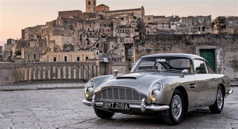 WATCH: James Bond Stunt Driver Tears It Up In The Aston Martin DB5