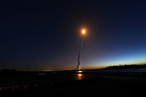 The launch of space shuttle | Free Photo - rawpixel