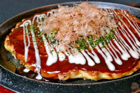 The Best 10 Okonomiyaki Restaurants You Must Eat in Osaka | SeeingJapan