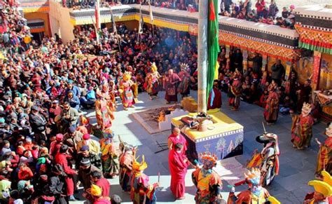 Ladakh Culture | Arts, Culture & Life Style of Ladakhi People