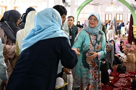 More Hari Raya prayer spaces for Muslims as pre-pandemic atmosphere ...