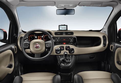 Revista Coche: Imágenes del interior del nuevo Fiat Panda 2012