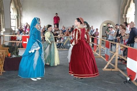 Knights and damsels travel back in time at Vianden Medieval Festival