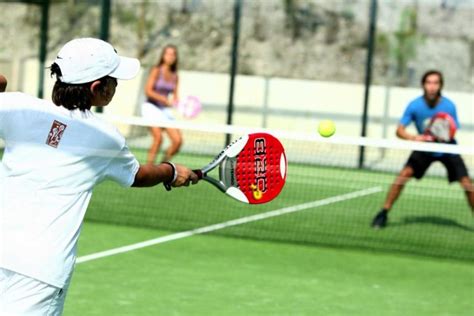 El Pádel !Deporte disciplinario! (Canchas y reglas básicas)