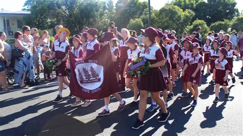 Anzac Day parade in kallangur “gets bigger and bigger every year” | The ...