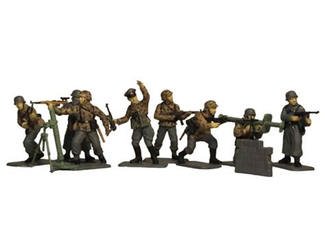 ITALERI 1/72 WWII German Elite Troops