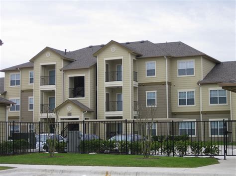 Willow Park | Apartments in Missouri City, TX | RENTCafe