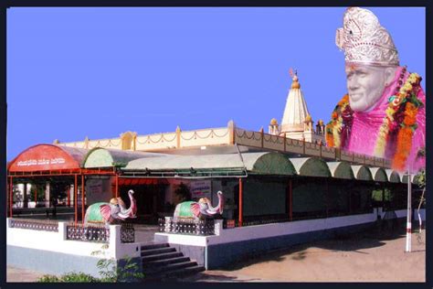 Online India Travel: Shirdi Sai Baba Darshan