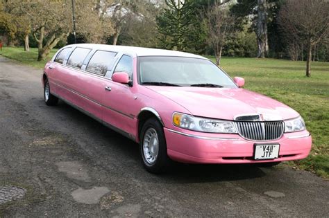 Pink Limo Hire Pink Stretch Limo Hire London | Limo, Limousine, Lincoln ...