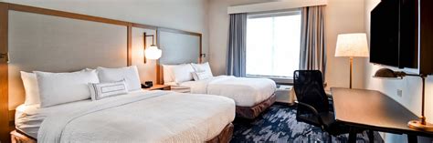 Rooms at Fairfield Inn & Suites Plymouth | Marriott Bonvoy