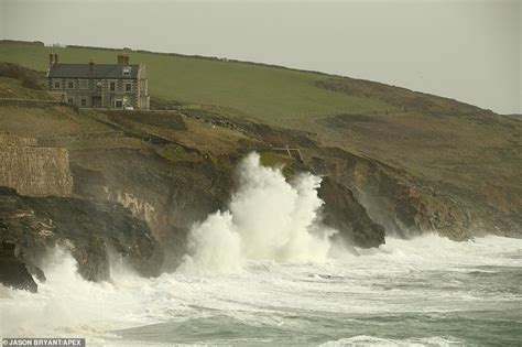 Storm Ciara kicks in! Britain's biggest storm in seven years sweeps ...