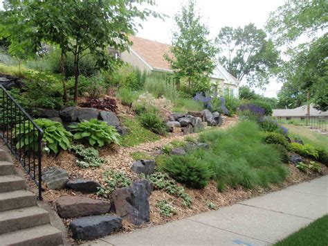 6 Creative Ideas to Landscape a Slope