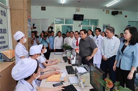 Prime Minister pays working visit to Khanh Hoa province