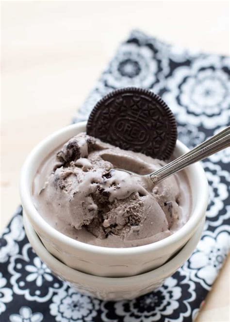 Oreo Ice Cream | barefeetinthekitchen.com