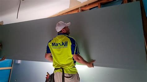 Drywall Installation in Bathroom Using Water Resistant Plasterboard ...