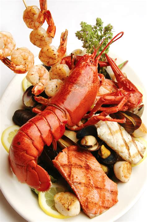 Lobster Platter | Seafood platter, Eat local, Food