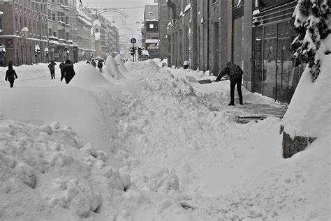 File:Early 2012 European cold wave in Sarajevo (6818404395).jpg ...