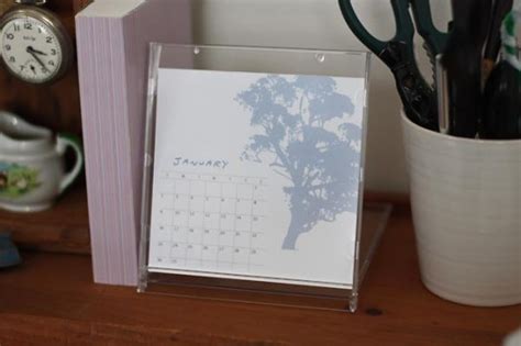 DIY Desk Calendar | The Design Inspirationalist