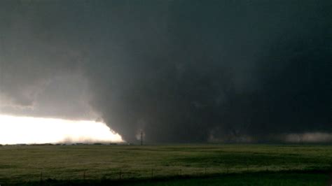 5/31/2013 El Reno, OK & OKC Airport Tornado Stock Footage - YouTube