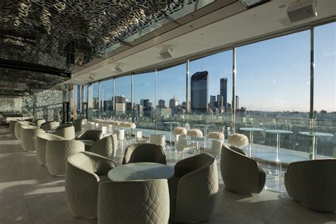 New Brisbane Emporium Hotel unveils spectacular rooftop bar - Wayfarer