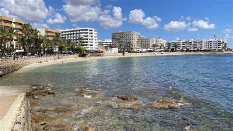 Playa de Santa Eulalia - Guía Playas Ibiza 2024