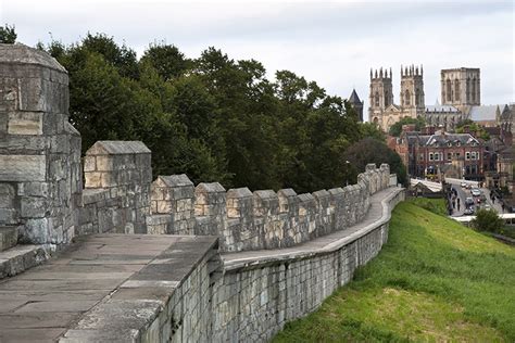 York City Walls - History and Facts | History Hit