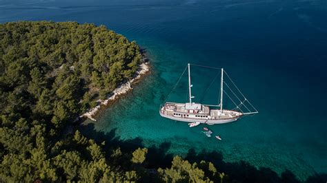 7 Best Croatian Islands to Visit by Yacht