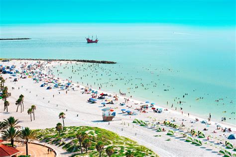 Why Florida's Clearwater Beach Is Great for Families