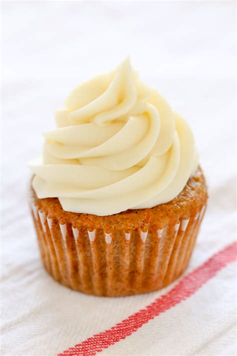 Cream Cheese Frosting - Cafe Delites