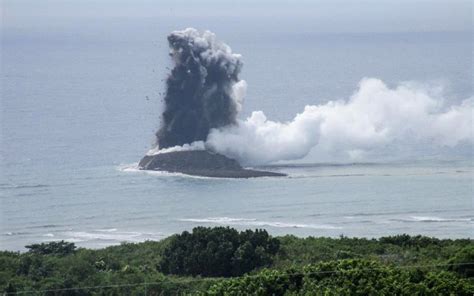 New island emerges after undersea volcano erupts off Japan, but experts ...