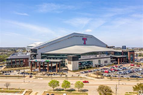 Texas Rangers Baseball Stadium has the World’s Largest Retractable Roof ...