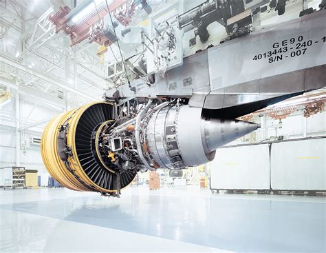 GE-90: World's Biggest Aircraft Engine | I Like To Waste My Time