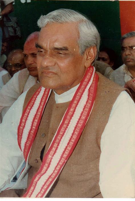 Vajpayee, the moderate face of BJP, is no more | News India Times