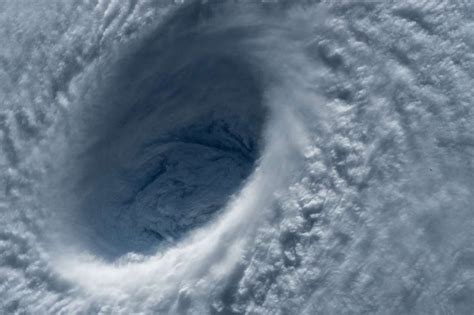 Estimation of Typhoon Center Using Satellite SAR Imagery – JatsTech