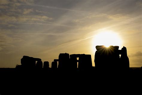 How to Watch Winter Solstice 2021 From Stonehenge Live Online - Newsweek