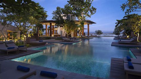 Infinity Beach Pool | Maya Sanur Resort & Spa