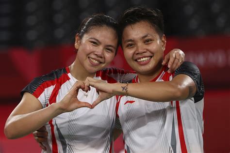 Olympics-Badminton-Indonesia takes women's doubles gold, China gets ...