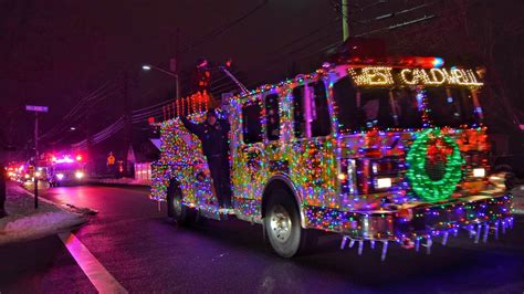 How To Decorate A Fire Truck For Christmas Parade | Shelly Lighting